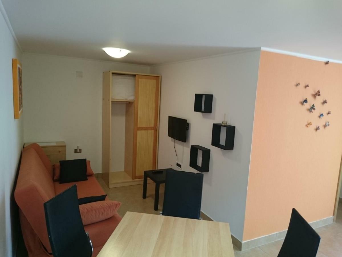 Apartment Sara Umag Exteriör bild